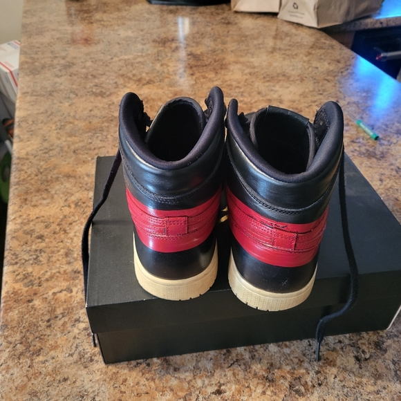 Air Jordan 1 Retro High OG 'Couture' - Picture 5 of 10